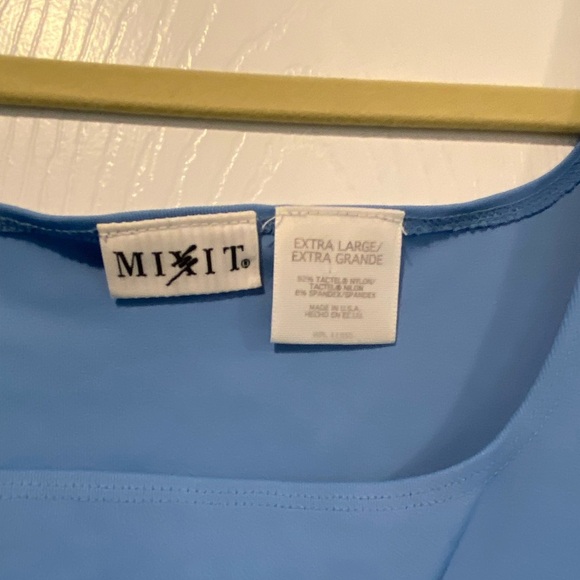 Mixit Size XL Robin Egg Blue Cropped Stretch Square Neck Tank Top - Picture 2 of 8